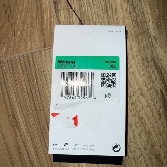 Nike Pro 3" Teal Shorts - Picture 4 of 4